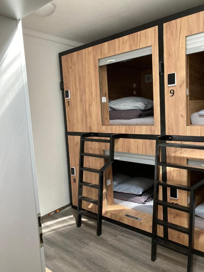Hostel Capsule Erbenova Praha
